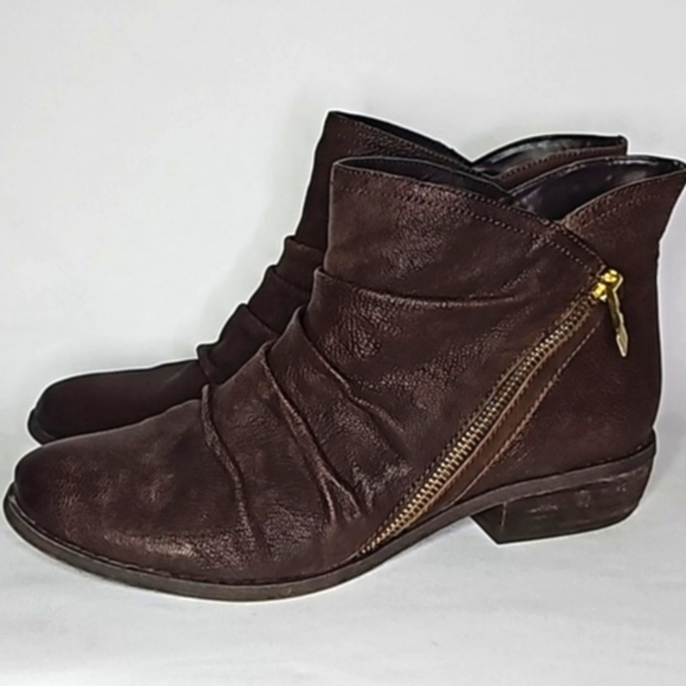 FERGIE ▪︎ MILESTONE BROWN BOOTIES ▪︎ SIZE 8.5